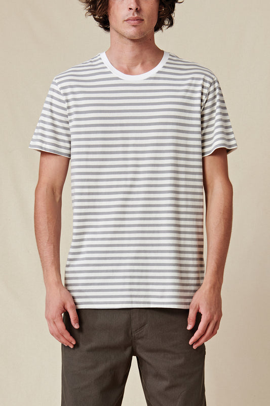 Globe - Camiseta de rayas Horizon - White