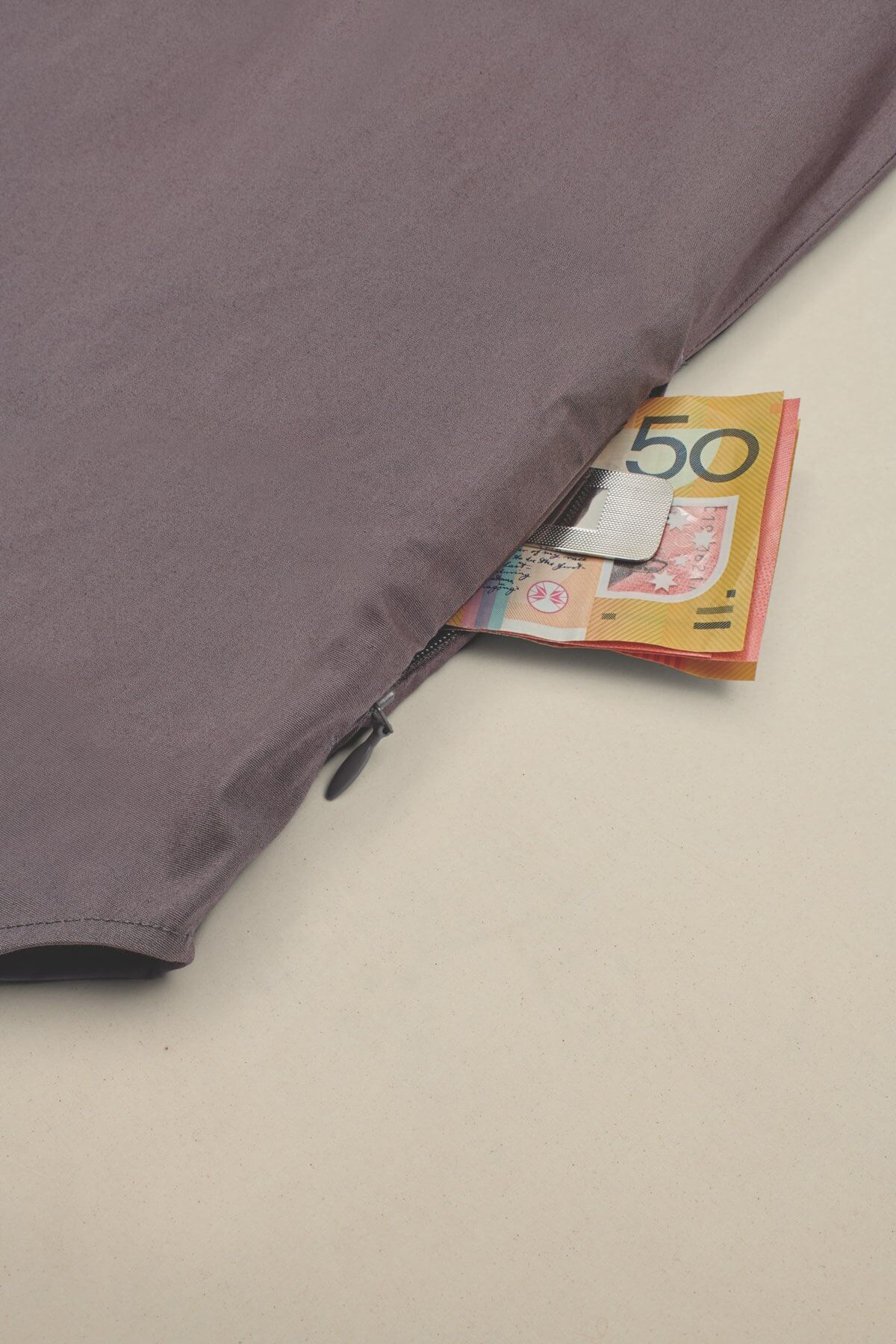 Globe - Foundation S/S Shirt - Titanium