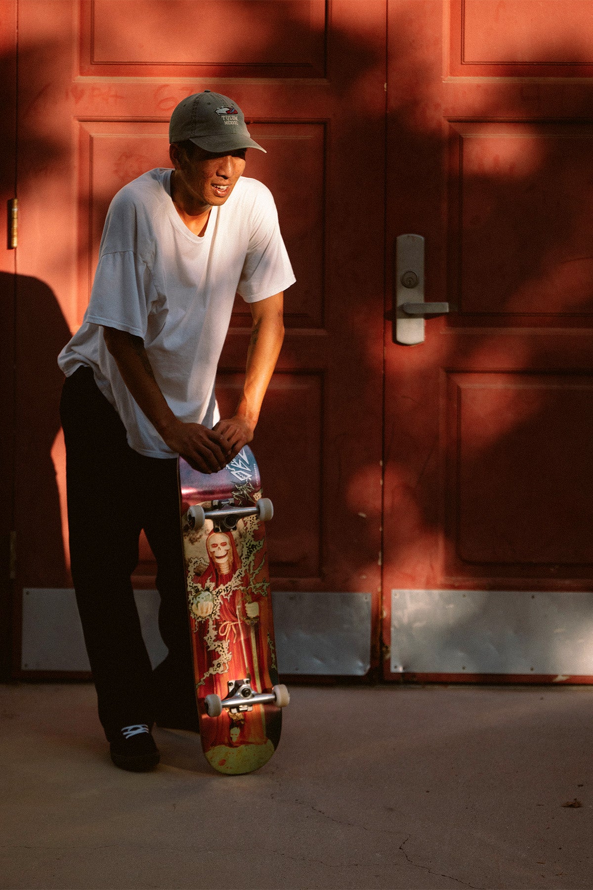 G1 Downtown Doom 8.0 Deck - Silver/Red