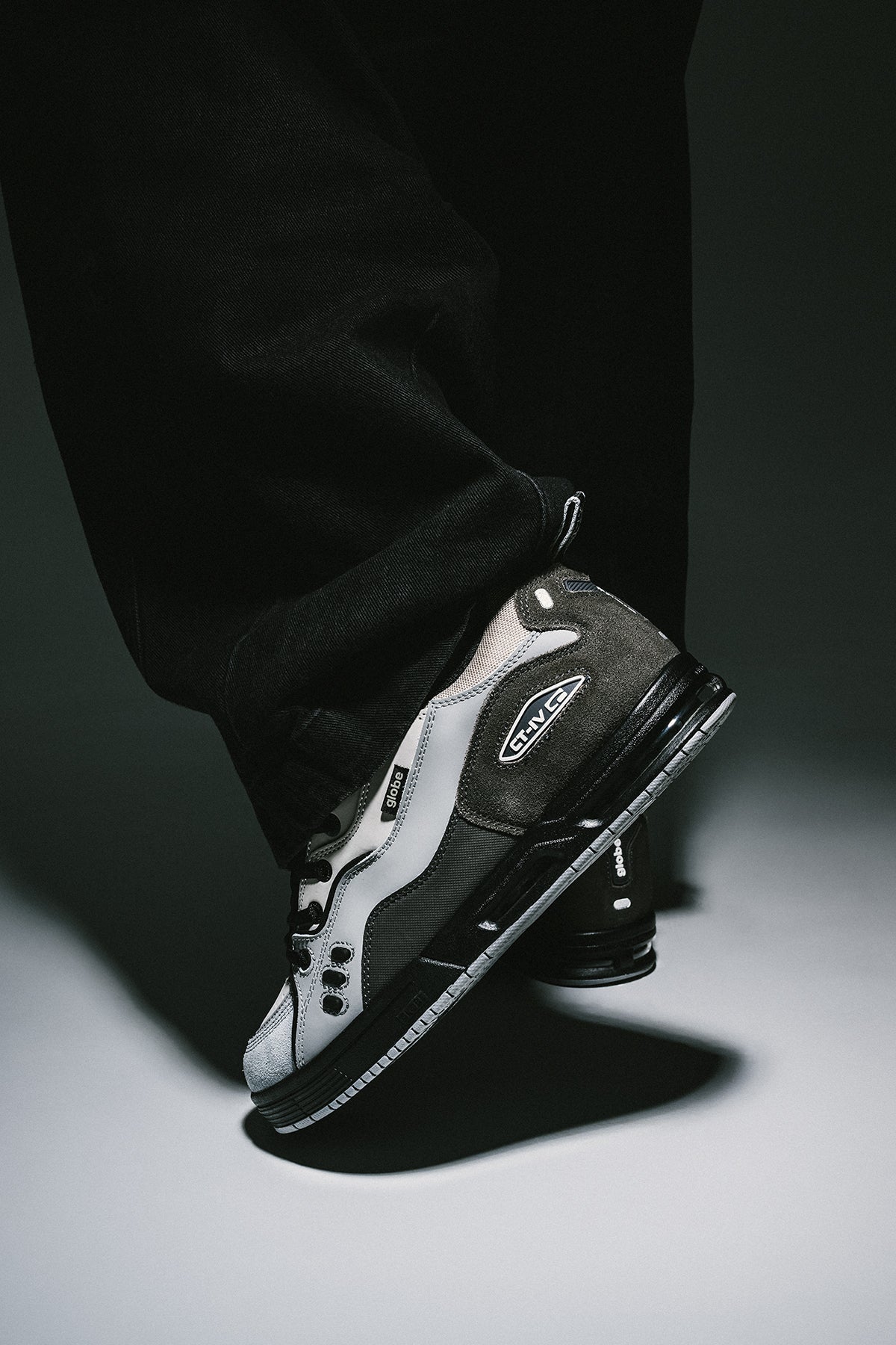 CT-4 - Grey/Black - Shoes