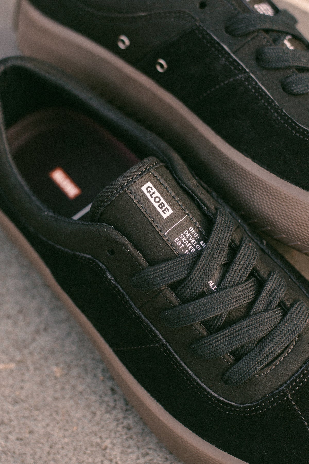 Melbek - Black/Gum - Shoes