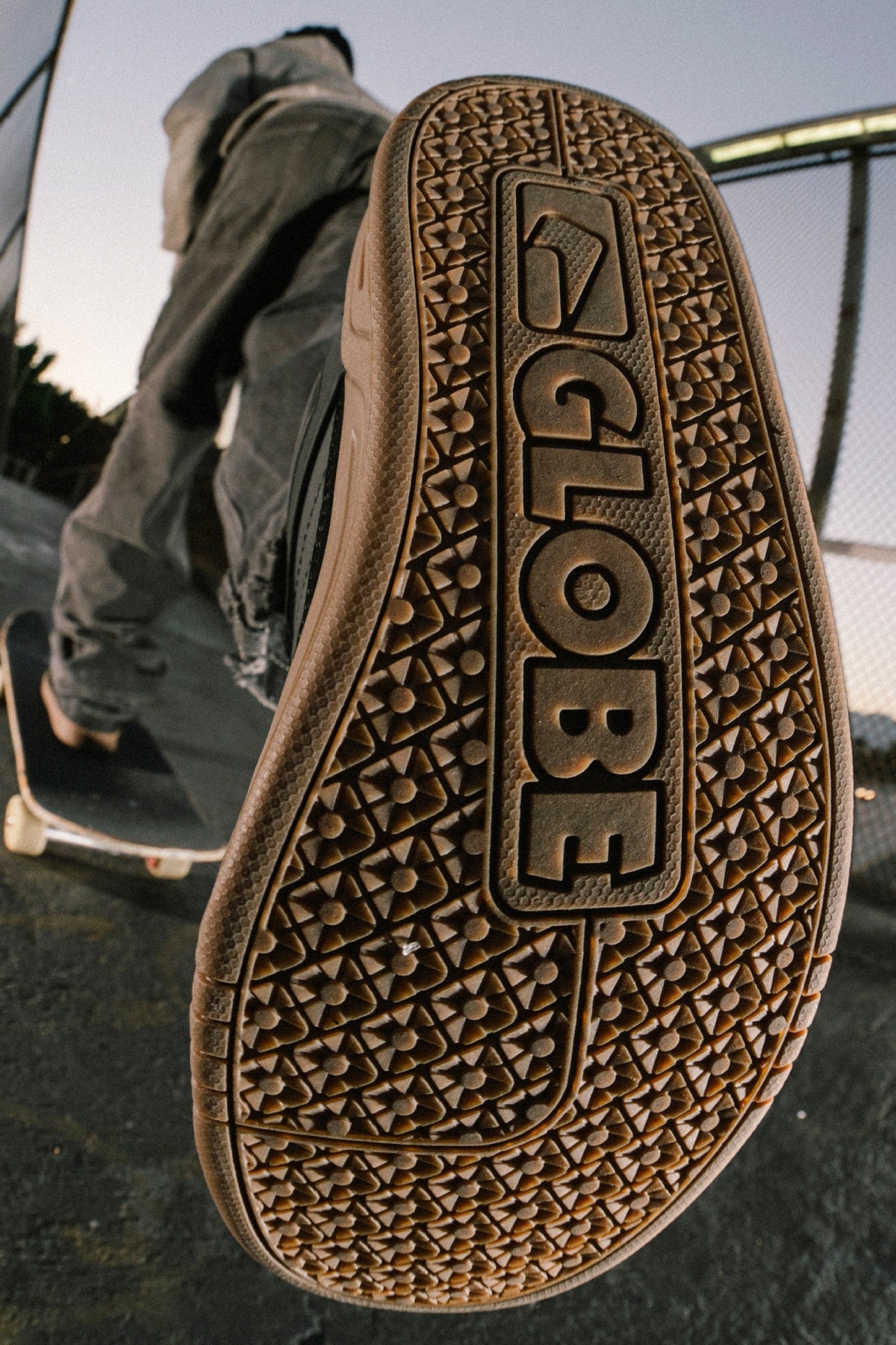 Tilt - Onyx/Gum - Shoes