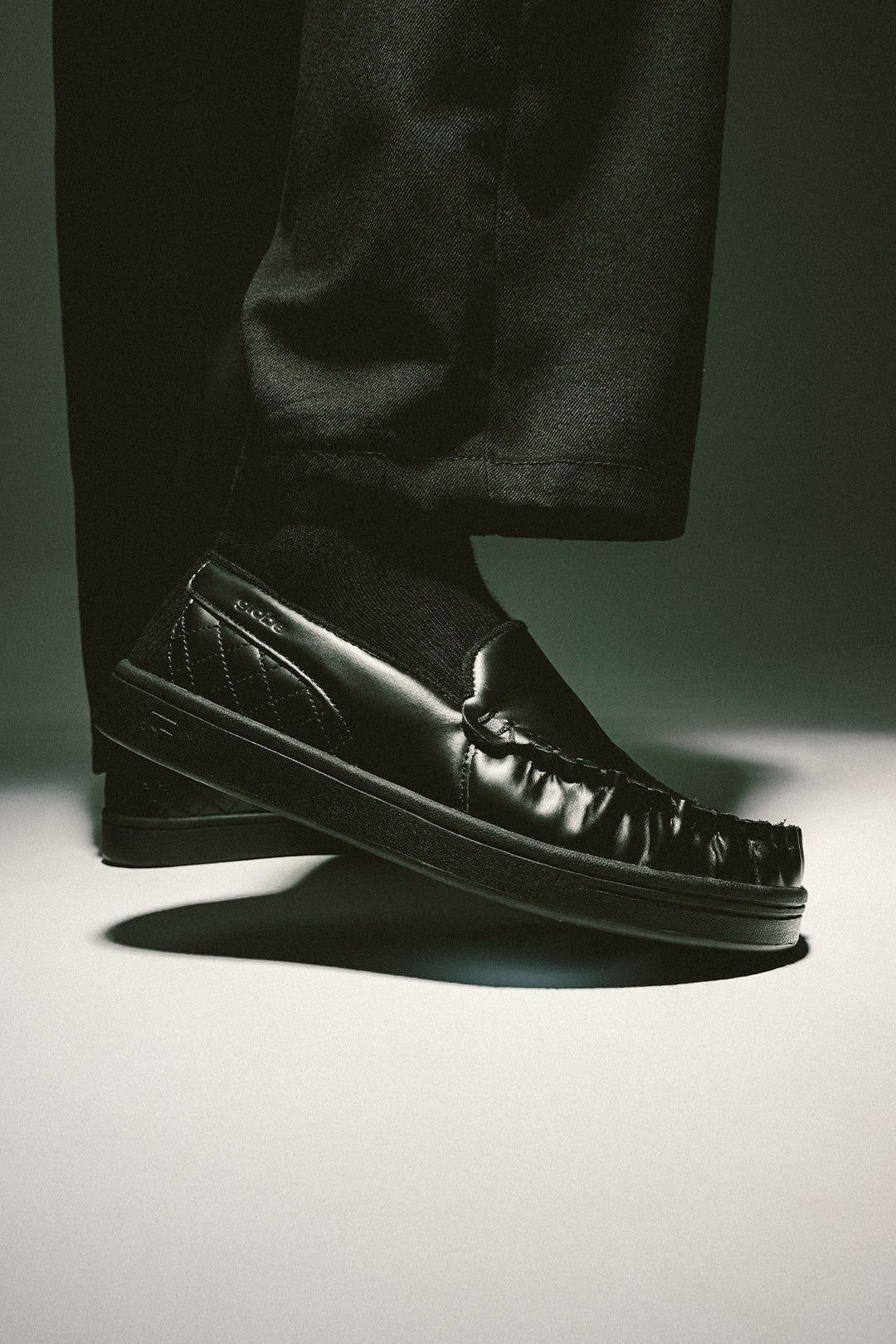 CASTRO - Black Leather - Shoes