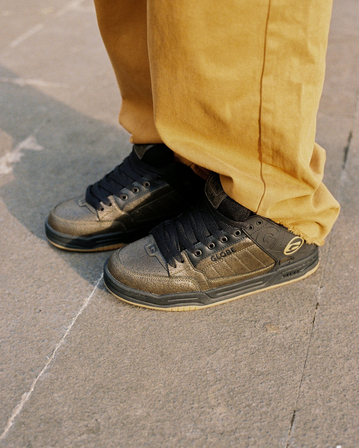 Tilt - Distressed Leather - Shoes
