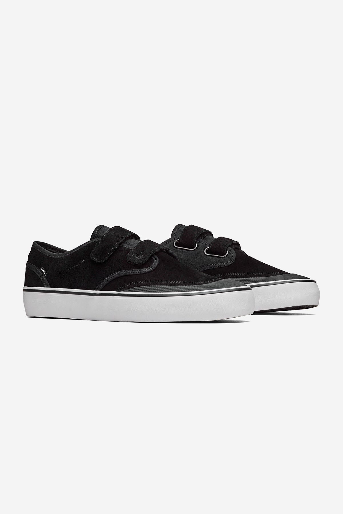 motley ii strap zwart white skateboard  schoenen