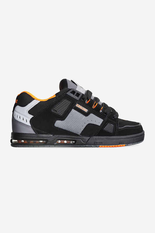 Globe Lage schoenen Sabre skateboard schoenen in Black/Grey/Orange